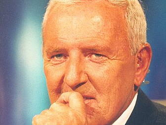 Tributes pour in for Bill O...